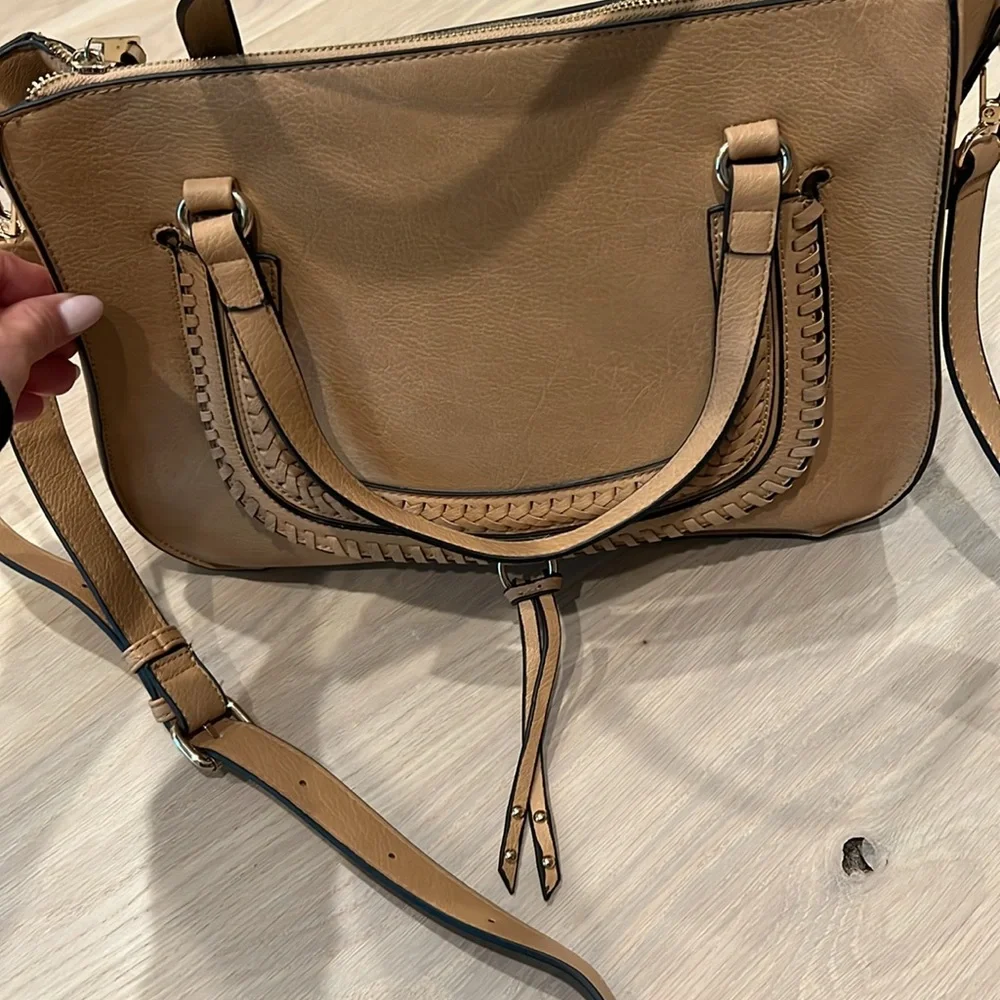 Tan tote - Picture 3 of 3